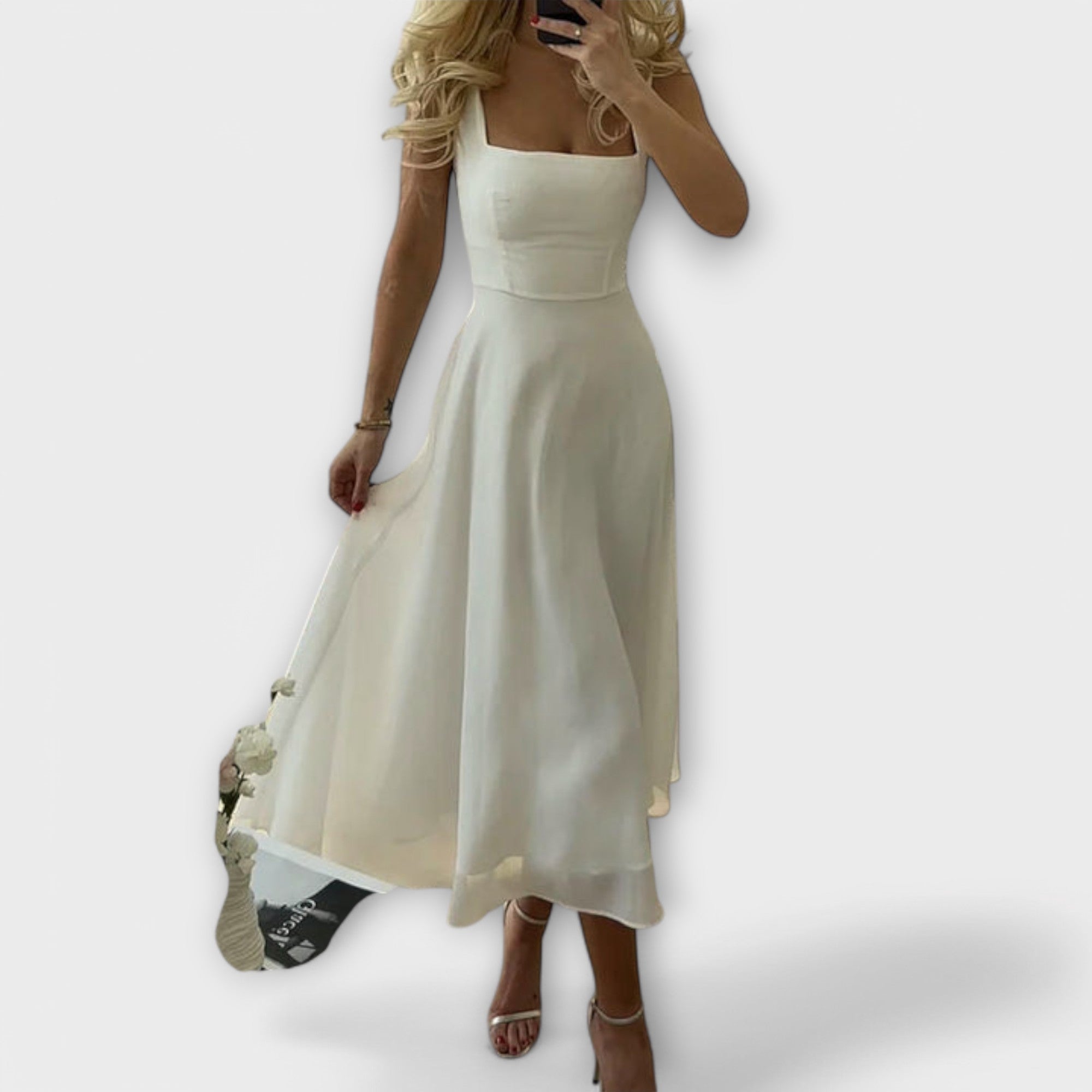 Elegantní Šaty Bez Rukávů