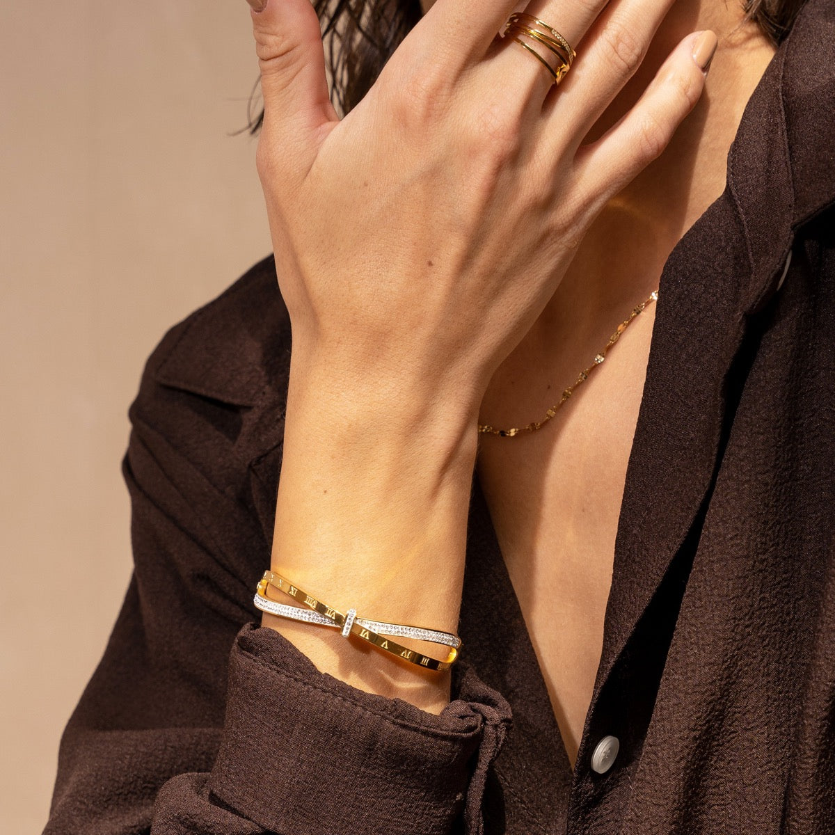 Eva Sofistikovaná Pulsera Minimalista Nerezová Stylová